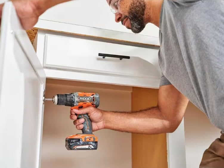 RIDGID 18V Cordless 1/2 in. Drill/Driver KIT with 2.0 AH Battery and Charger R860010K