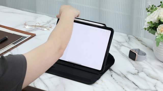 Amazon.com: Fintie Rotating Case for iPad Pro 11-inch (M5) 2025