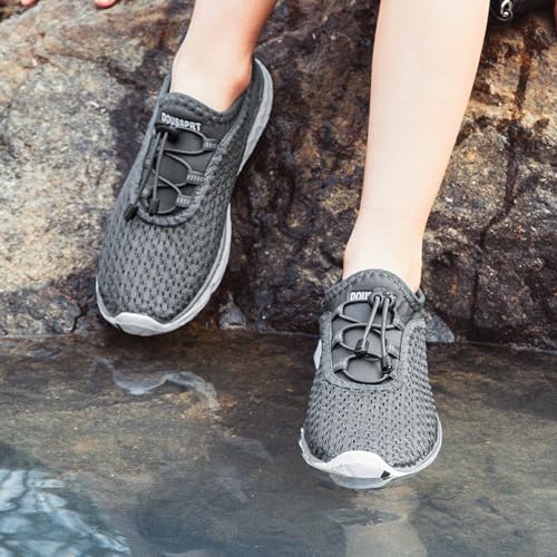 Image of DOUSSPRT Water Shoes for Kids Boys Girls Quick Dry Beach Sports Swim Pool Aqua Shoes for Toddler /Little Kid /Big Kid