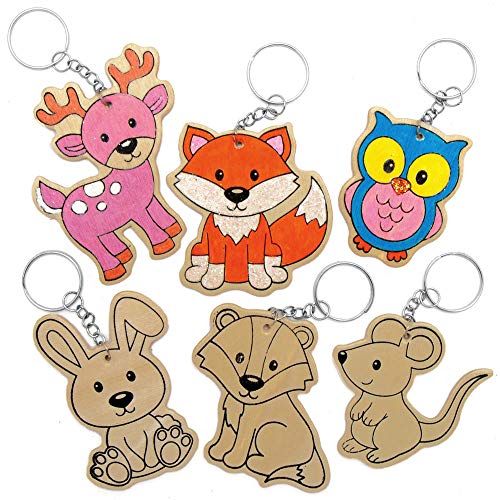 Baker Ross AX182 Porte-Clés En Bois Animaux De La Forêt - Paquet De 10, Couleurs Dans Des Kits D'Artisanat Du Bois De Fête Pour Les Activités D'Arts Et...