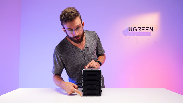 Watch UGREEN 5 Bay USB-C to SATA HDD SSD RAID Enclosure on Amazon Live