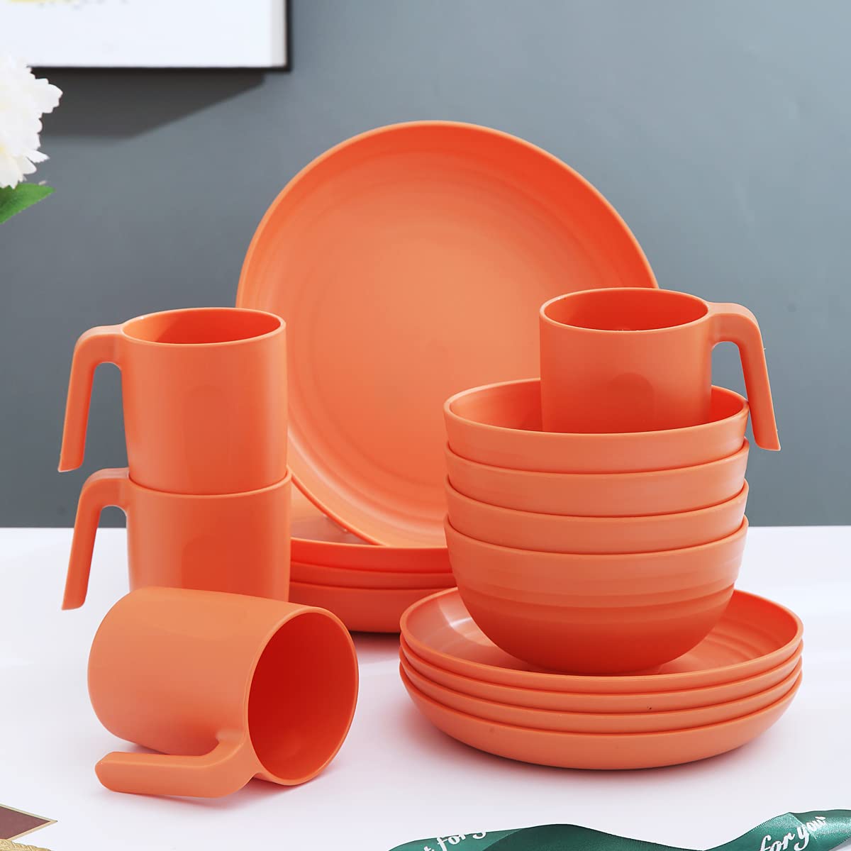 Kyraton 16 pezzi di stoviglie in plastica, infrangibili servizio piatti leggere riutilizzabili, facili da trasportare e pulire, servizio sicuro per 4 persone