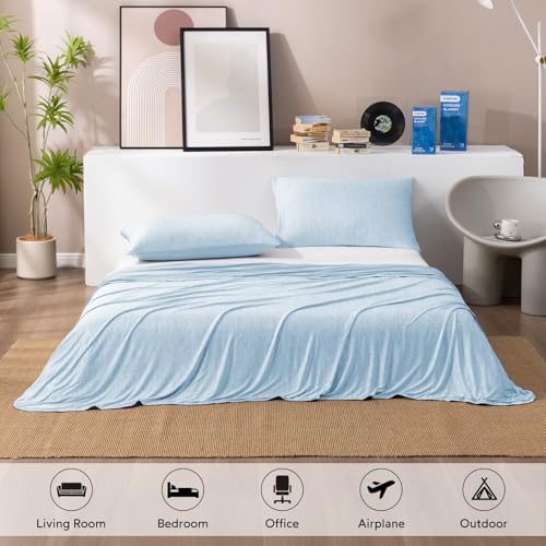 Image of HOMFINE Cooling Blanket for Hot Sleepers Queen Size, Light Blue 90 inchx90 inch | Dual-sided mica nylon cool, Q-Max 0.439 instant cool, Lightweight & breathable for night sweats & menopause, Machine washable