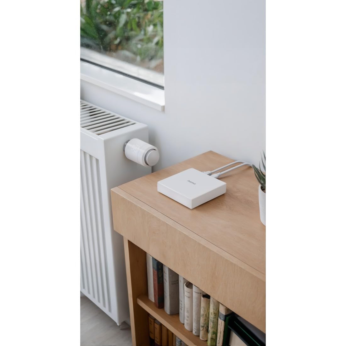 Hama Smart Home Hub (Smart Home Zentrale, Zigbee Hub, Matter, Thread Home Hub, Controller, App-/Sprachsteuerung, kompatibel m. Alexa, Apple Home, Google Home, Home Assistant etc.) weiß