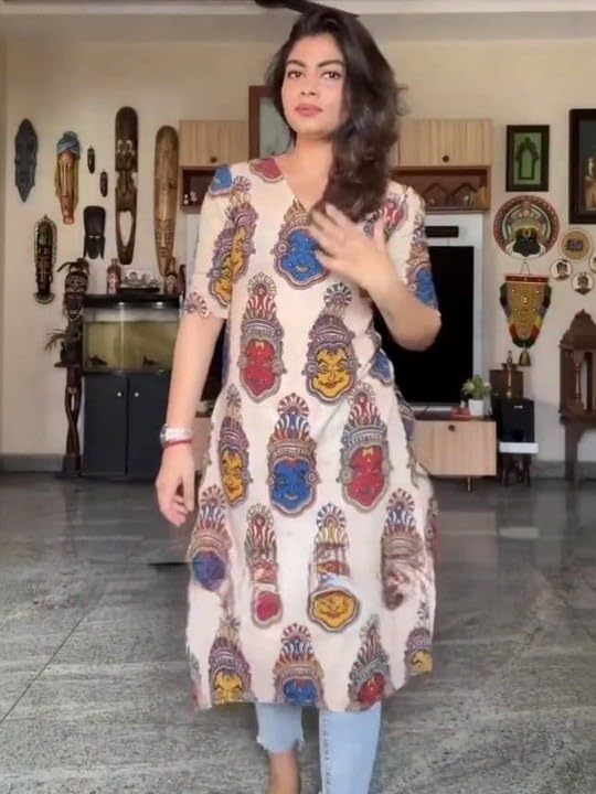 Women Printed, Tribal, Kalamkari, Abstract Khadi Cotton Kurti. - Image 7