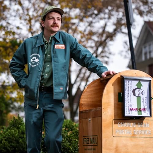 He Started His Own Postal Service Delivering And Reading Mail For Free