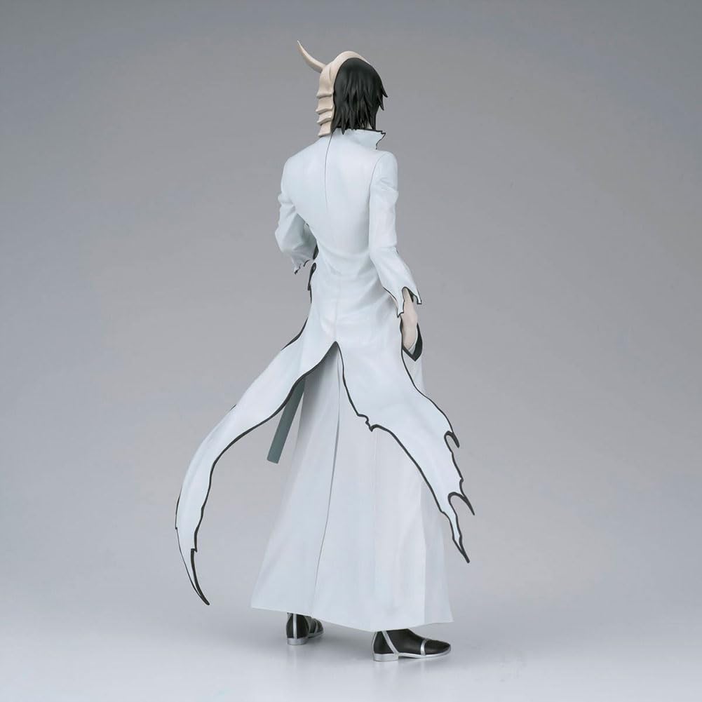 Zhongkaihua Ulquiorra Cifer Figur Standing Modell 23cm Anime Action Figuren Statue PVC Dekorationen Sammlung Ornamente Geschenk