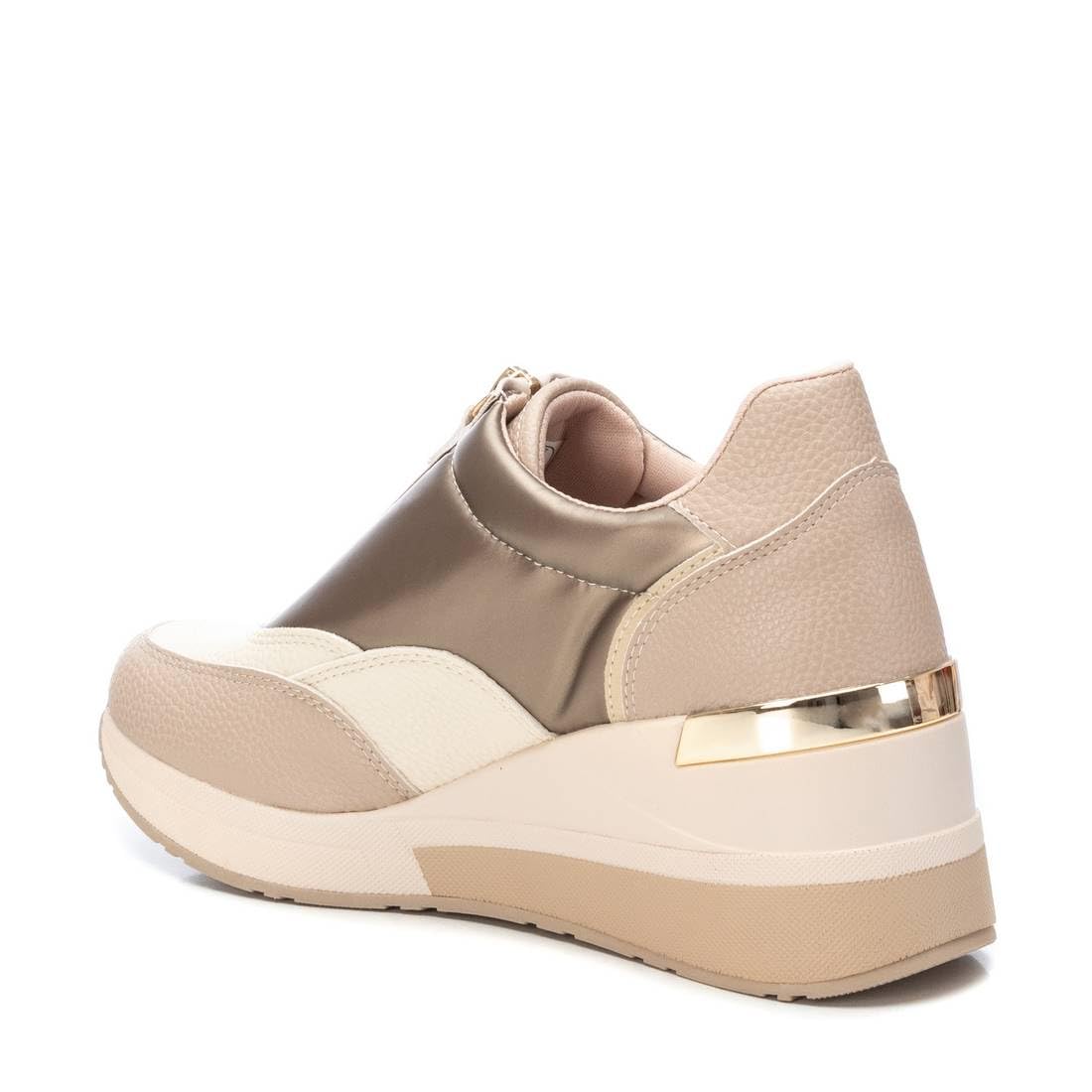 XTI - Zapatilla Mujer - Calzado Cómodo y Versátil - Moda Casual