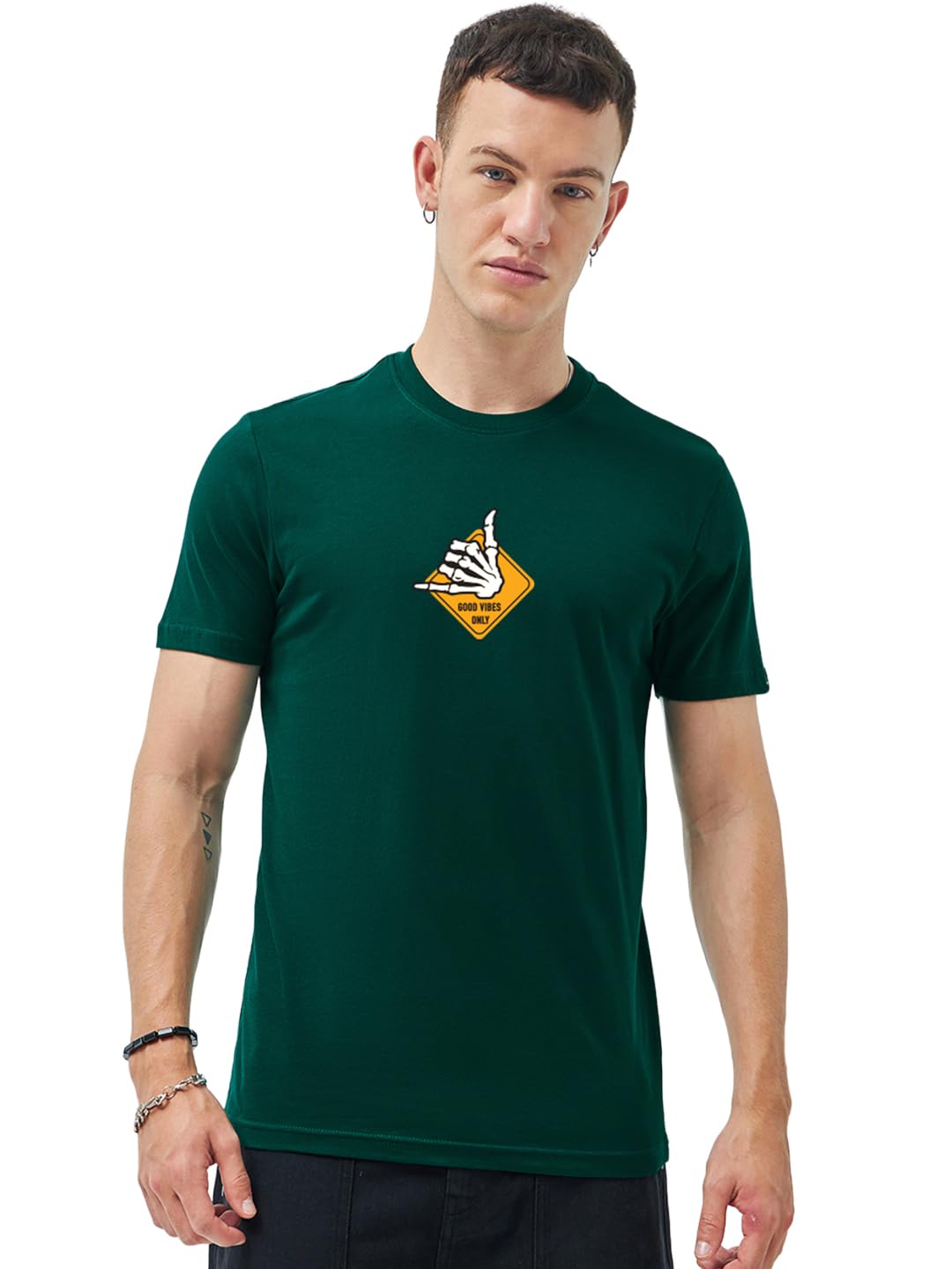 Bewakoof Camiseta de algodón puro con estampado gráfico, ajuste regular, media manga, cuello redondo para hombre