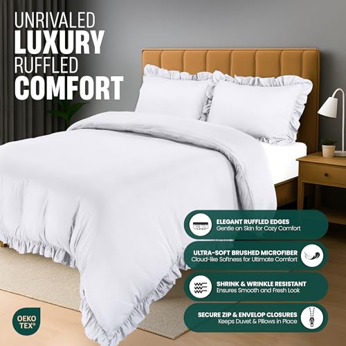 Utopia Bedding Ruffle Duvet Cover Set - Duvet Cover Double with Pillowcases - Soft Microfibre Polyester Ruffle Bedding (White) - Cosy Home Interiors Utopia Bedding Ruffle Duvet Cover Set - Duvet Cover Double with Pillowcases - Soft Microfibre Polyester Ruffle Bedding (White) - Image 2