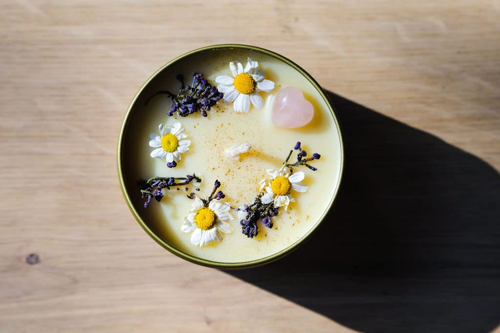 MAMA WUNDERBAR Cancer Zodiac Candle, Gifts for Women, Cancer Coconut Candle, Birthdate Candles, Zodiac Sign Gifts, Astrology Cancer Gifts, Crystal Candle, Horoscope Gifts (Cancer)