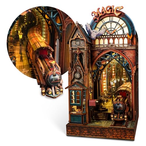 FUNPOLA LED Puzzle 3D Magique Station Book Nook Kit - Interactif Puzzle 3D en Bois LED Miniature Magique avec Espace d'extension Infini - Décoration d'étagère à Faire soi-même (Magique Station)