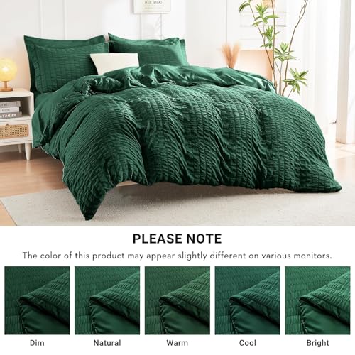 Image of HYMOKEGE Emerald Green King Size Comforter Set Seersucker 7 Pieces, All Season Luxury Bed in a Bag for Bedroom, Bedding Set with Comforter, Sheets, Pillowcases & Shams