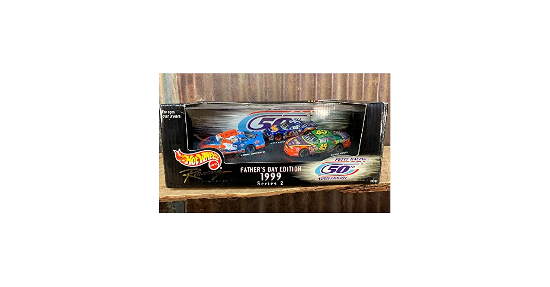 ホットウィール ナスカー PETTY RACING ファーザーズデイエディション ホットウィール ナスカー PETTY RACING ファーザーズデイ