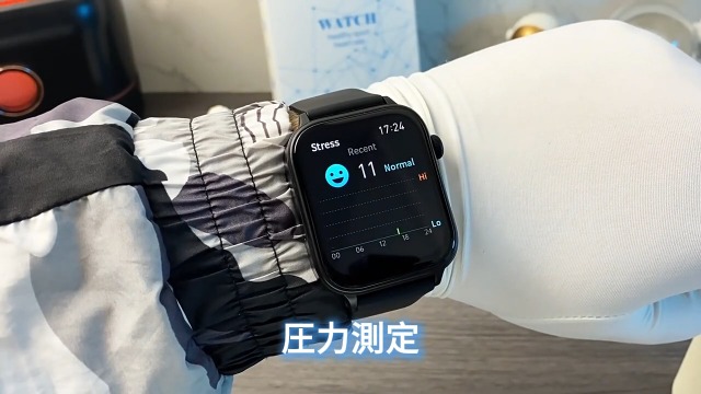 Amazon | スマートウォッチ 正規品 1.96インチ大画面】日本製センサー