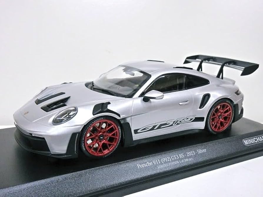 Amazon.co.jp: 欧州限定モデル 1/18 ポルシェ911 GT3 RS (シルバー