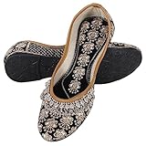 payall Portez-le avec : Ghagra Cholis, Sari ou Lehenga, Salwar Kameez, Kurtas et Palazzos.