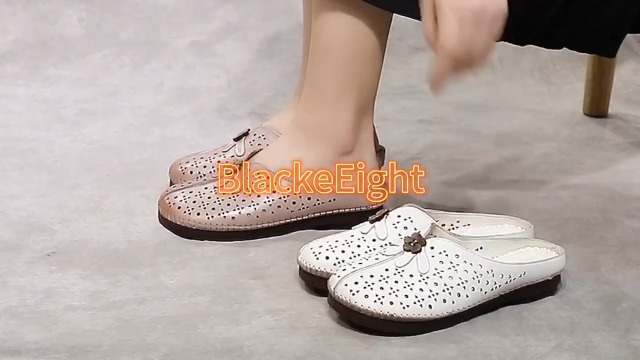 Amazon.com | Women's Summer Closed Toe Leather Mule Shoes,Comfort