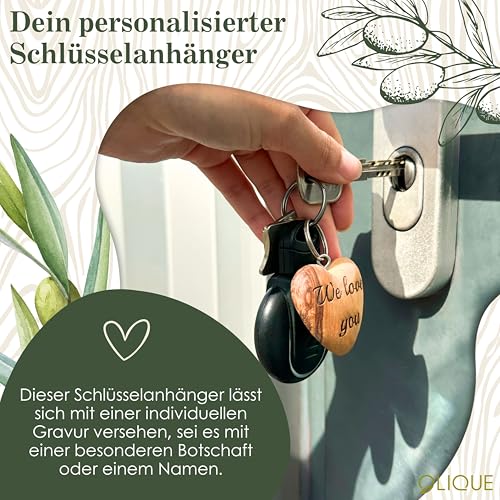 OLIQUE Schlüsselanhänger personalisiert, Olivenholz - Handgemachter Anhänger mit Gravur als individuelles Geschenk (Herz 3D)
