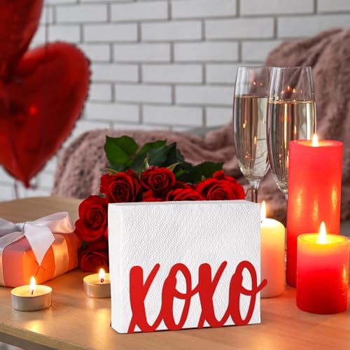 Valentine Napkin Holder for Tables Heart Love Red XOXO Metal Cocktail Napkin Holder Rustic XOXO Tissue Paper Dispenser for Valentine's Day Xmas Storage Farmhouse Restaurant Kitchen Party