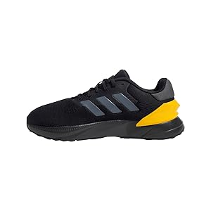 【adidas Running】フカサ ラン Amazon.com | adidas Women's Fukasa Run Sneaker, Wonder