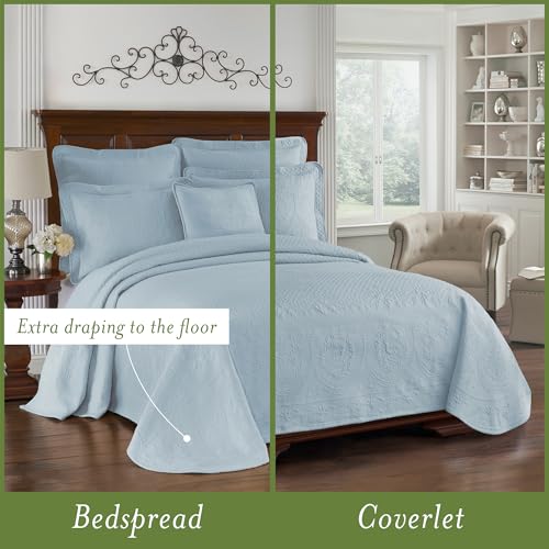 Image of King Charles Modern Farmhouse Floral Matelasse Coverlet, 100% Cotton Breathable Bedding, King /CalKing, Blue