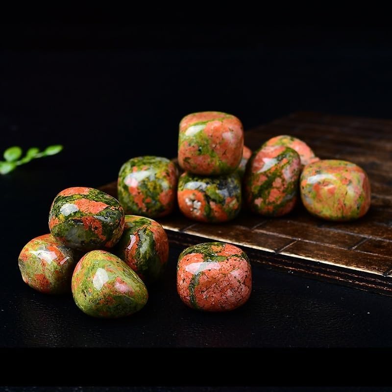 WHZHDMA Bulk Natural Crystal Rough Stone Natural Crystal Flower Emerald Rolling Stone Ornaments Teaching Science Stone Fish Tank Bottom Stone Rocks Stones and Crystals