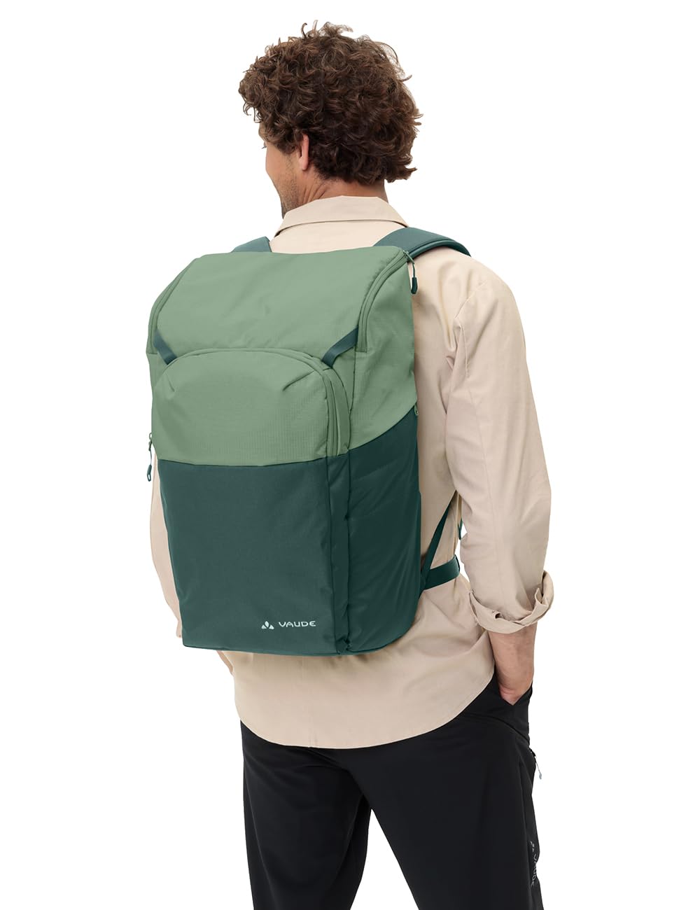 VAUDE Albali II Rucksack, nachhaltig – Dark Forest | 32L Volumen Tagesrucksack – Rucksack für Damen & Herren mit Laptopfach 15,6'' – für Arbeit, Alltg, Schule oder zum Wandern