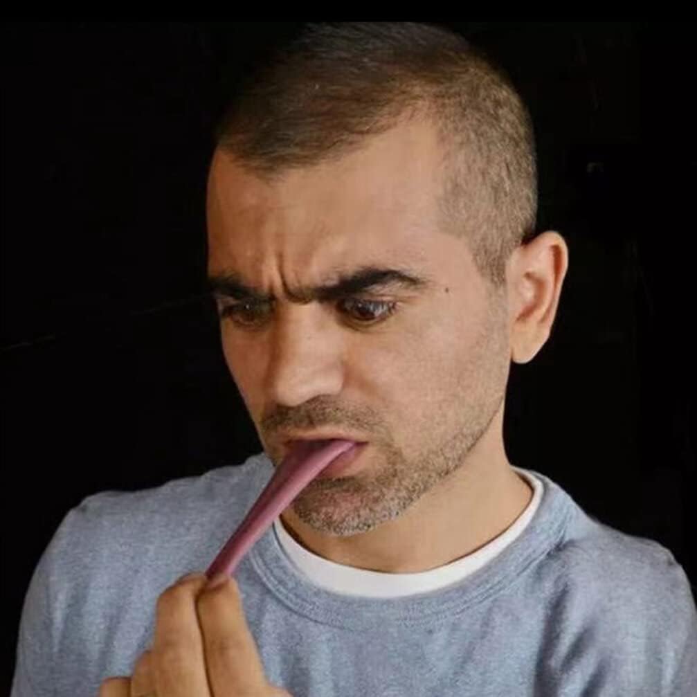 STOBOK Halloween Fake Tongue: 2PCS Realistic False Tongue Horrible Stretchable Tongue Prop Tricks Prank Tongue for Halloween, Trick Accessories Magicians Prop image 2