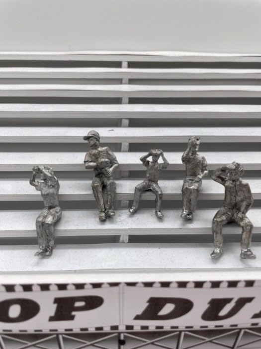 Spectateurs en métal moulé sous pression 1/32 Greenhills F1098 pour décor de modélisme