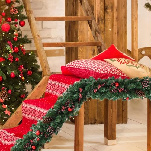 Décorations de Noël extérieures et couronne de Noël pour cheminée