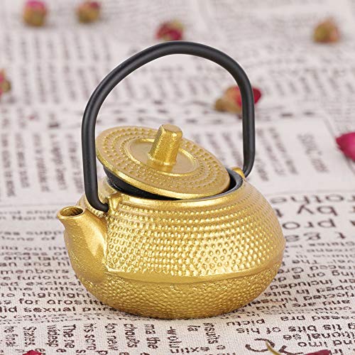 Tissting Tetera de Hierro Fundido, Elegante Tetera Japonesa con Tallados Artísticos y Acabado Dorado, Hervidor de Agua Pequeño para Té Tradicional, Juego de Té para Casa u Oficina