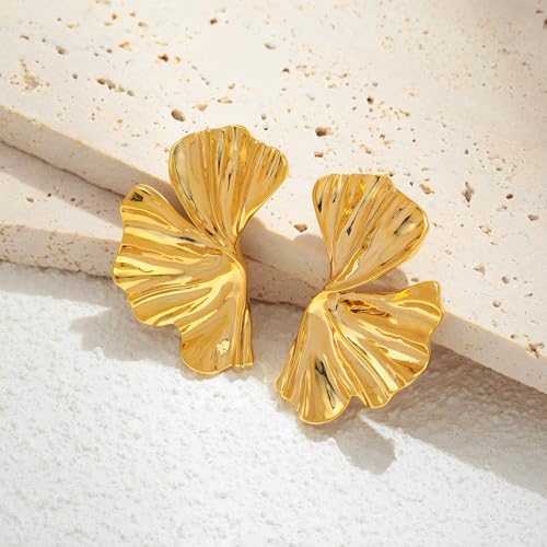 Image of WOWORAMA Chunky Clip On Earrings for Women Vintage Flower Statement Earrings Large Floral Clips Dangle Earring Trendy Non Pierced Jewelry Gold /Silver