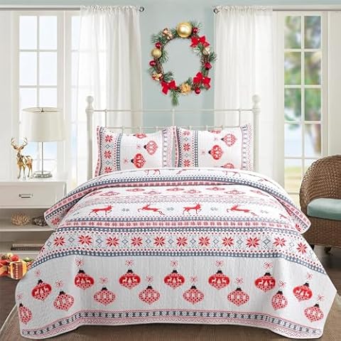Kindred Home Quilt Sets Queen Size Bedspread - Reindeer Pattern Lightweight Soft White Bedding Bed Coverlet 3 Piece Cover
