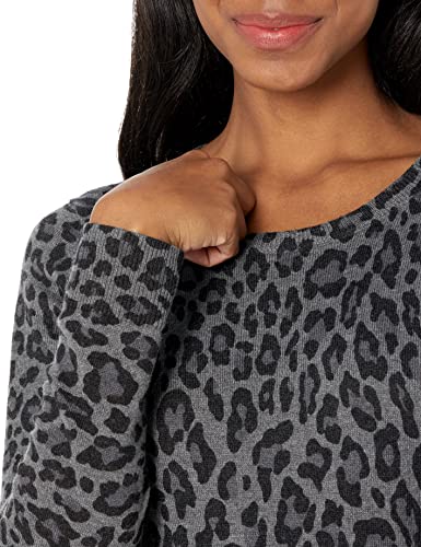 Image of Amazon Essentials Women's Long-Sleeve Lightweight Crewneck Sweater, Flattering (Available in Plus Size)