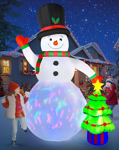 Giant Snowman, Festive Tree, Dazzling Lights