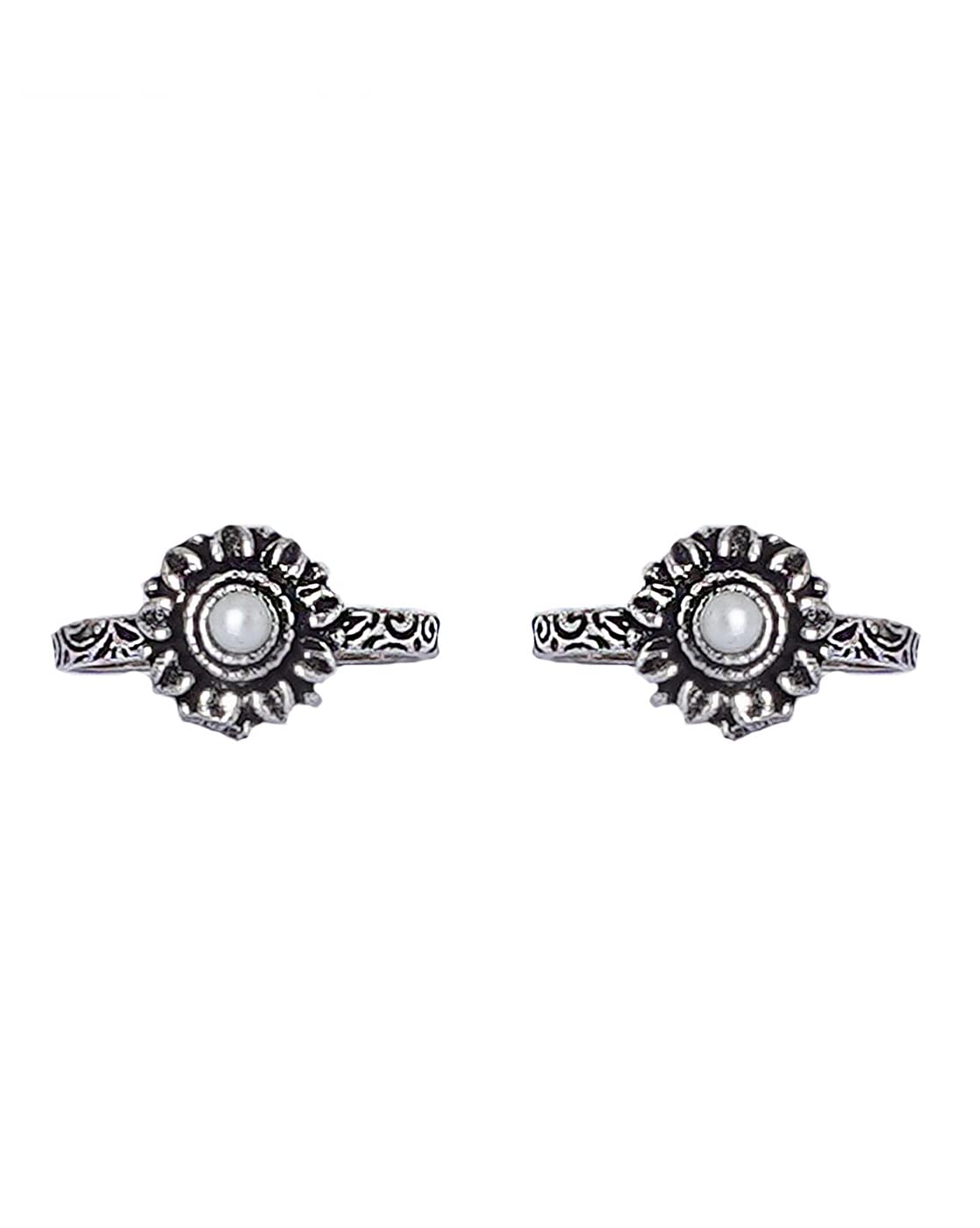 TEEJH Kaina White Stone Silver Oxidised Toe Rings for Women (B09J53W5SP) Amazon Price History, Amazon Price Tracker