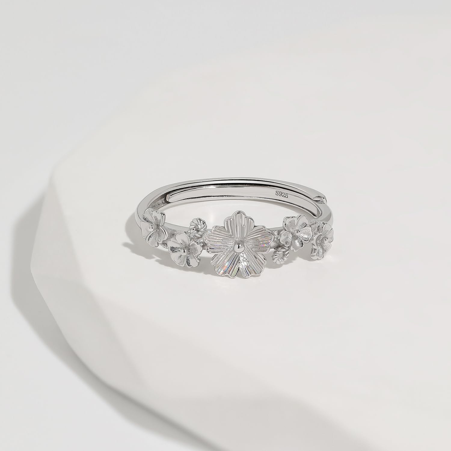 Meissa Sterling Silver Flower Ring for Women Elegant Daisy Design Ring Size Adjustable from 5-10