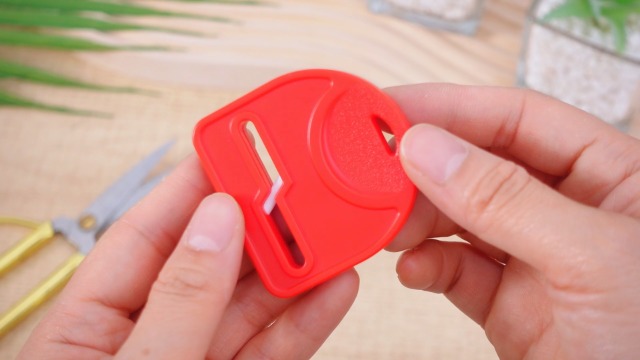 Amazon.com: Lasnten 4 Pcs Scissor Sharpener Tool, Mini Handheld