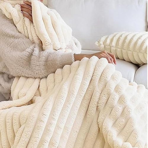 Sefoemut毛布 厚手 シングル ブランケット ふわふわ 超極細繊維 モフモフ 暖かい 軽量 洗える ふわとろ毛布 ふわふわ 暖かい 抗菌防臭 発熱 軽量 防カビ 毛抜けない 極温 あったか 静電気防止 洗える (クリーム白色,180*200cm) [