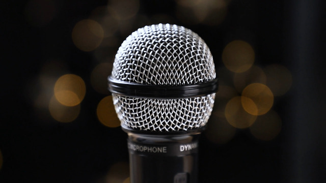 Gjinxi Spielzeug Mikrofon | Cosplay Requisite Für Karaoke & Bühne