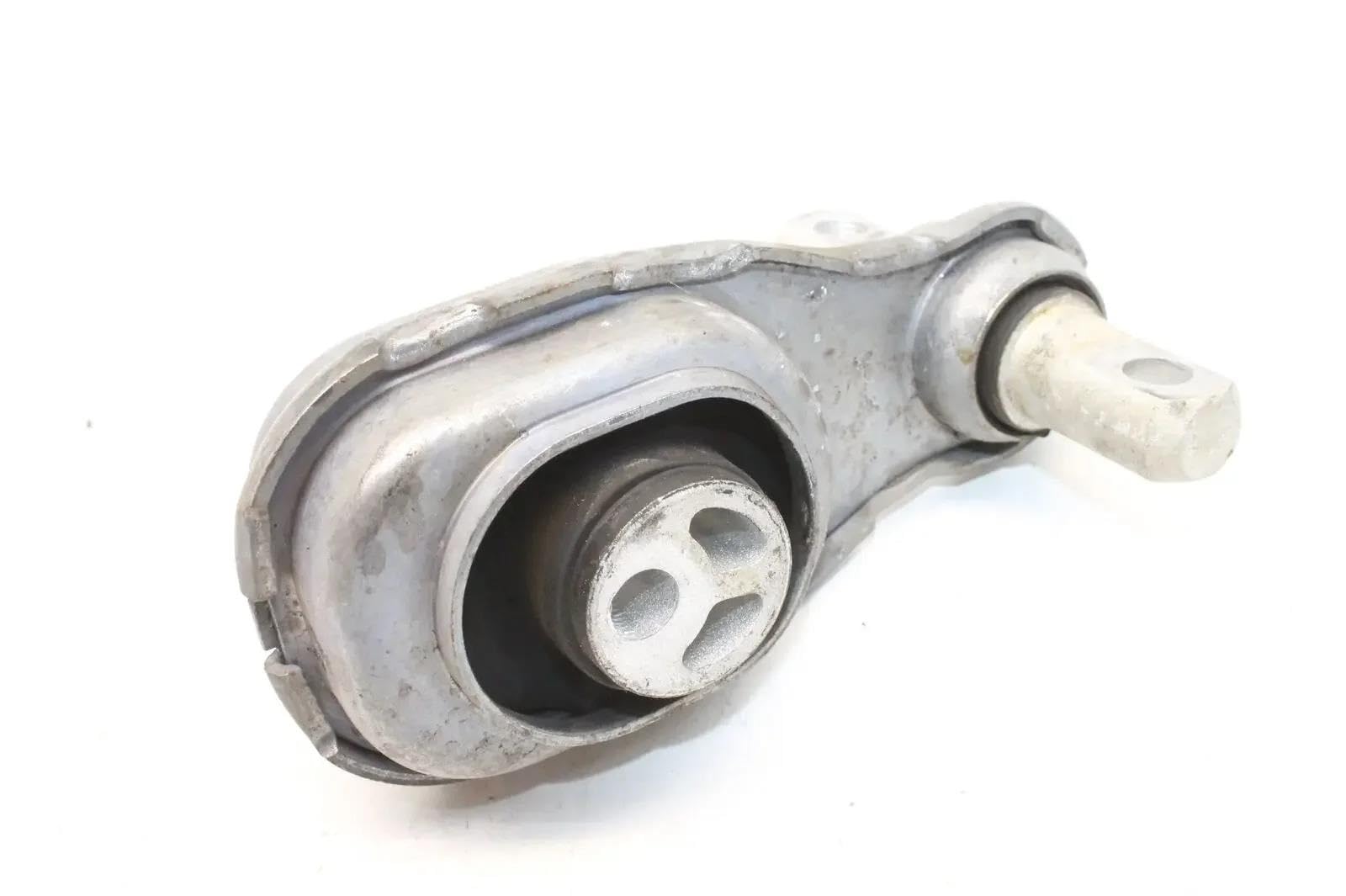 1772400900 Auto Accessories Engine Mount 2472400600 for Benz W177 W247 B220 M260 A180