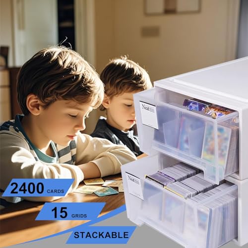 صندوق تخزين بطاقات التداول بسعة 2400 - منظم بلاستيكي متين قابل للتكديس مع 15 حجرة، يناسب البطاقات ذات الحجم القياسي - حامل بطاقات على شكل درج لبطاقات ام تي جي والبطاقات الرياضية