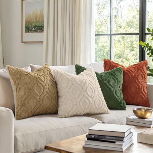 decorUhome Fall Throw Pillow Covers 20x20 Inch Set of 2, Soft Plush Decorative Faux Fur Beige Solid Couch Pillow Covers, Accent Farmhouse Neutral Square Euro Pillow Cases for Sofa Bed Living Room