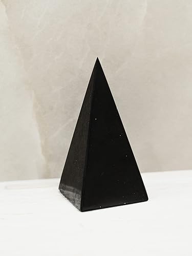 Miniatura 5 de Shungite Club Pirámide de alta shungita, piedra preciosa de 2.0in, altamente protectora, pirámide de cristal curativo, meditación de roca mineral,