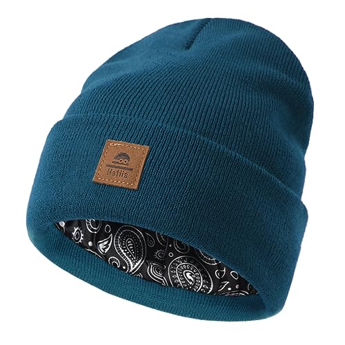 Does Wearing a Beanie Make You Bald? [+6 BEST BEANIES]