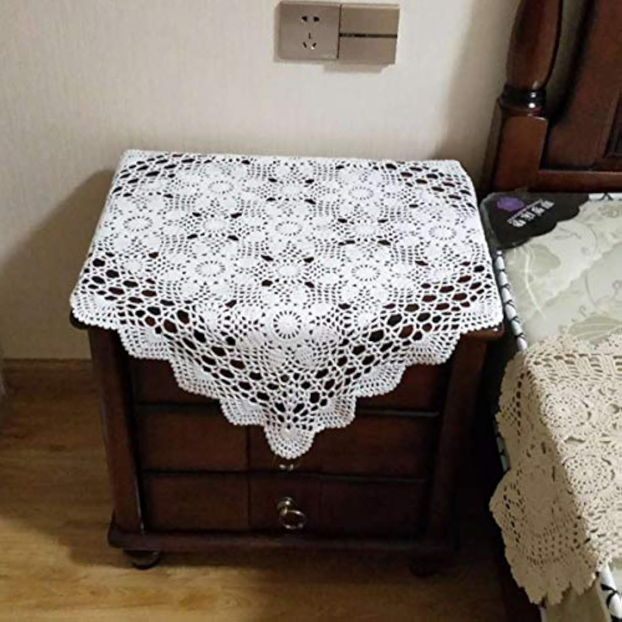 White Cotton Handmade Crochet Lace Table Cloth Doilies