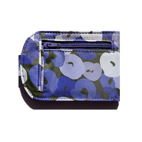 Image of Big Skinny Women's Taxicat Bi-Fold Slim Wallet, Holds Up to 25 Cards