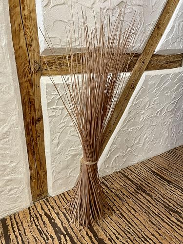 I nostri rami di salice essiccati sono perfetti come punto di forza per angoli di stanze o come elemento accattivante in un vaso di vetro.