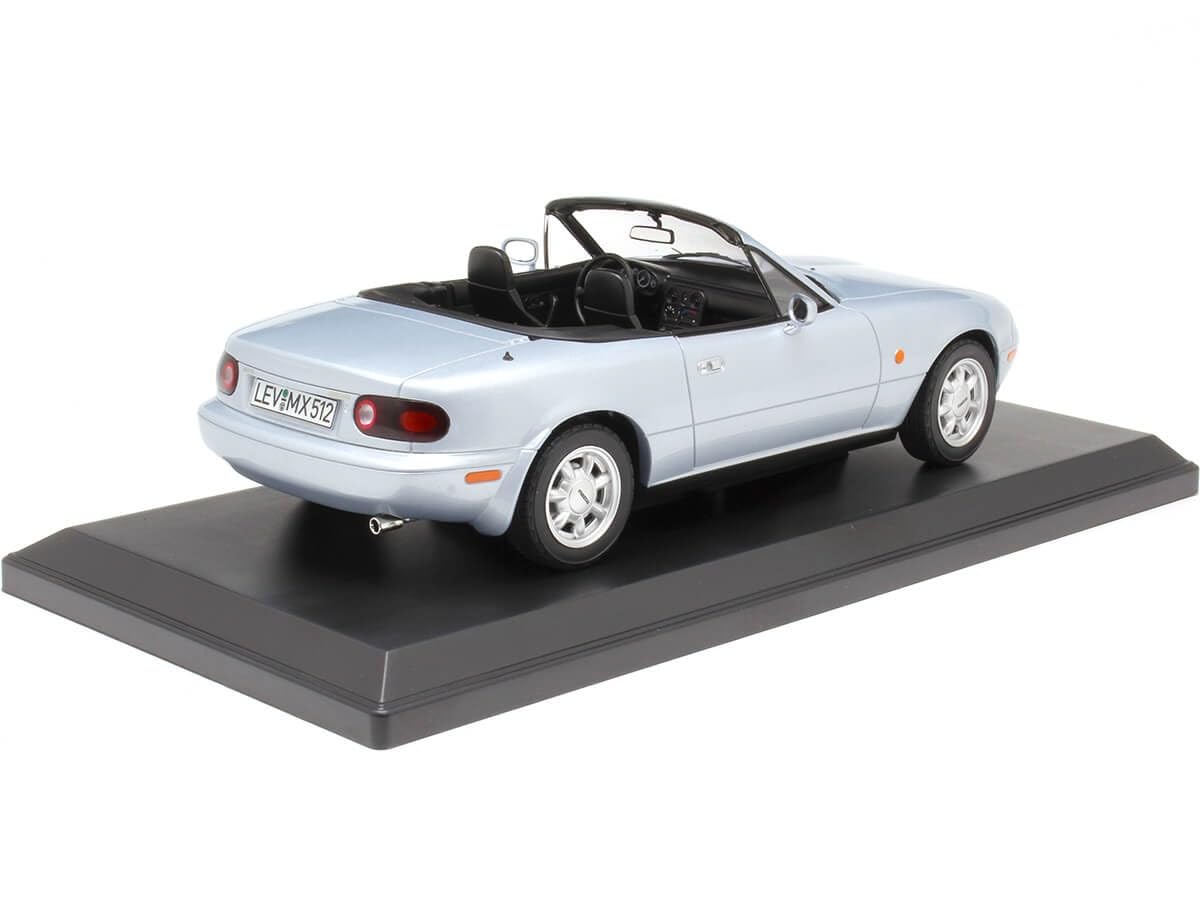 1/18 マツダ　ロードスター Amazon | 1/18 MAZDA マツダ ロードスター 初代 NA GATE社製